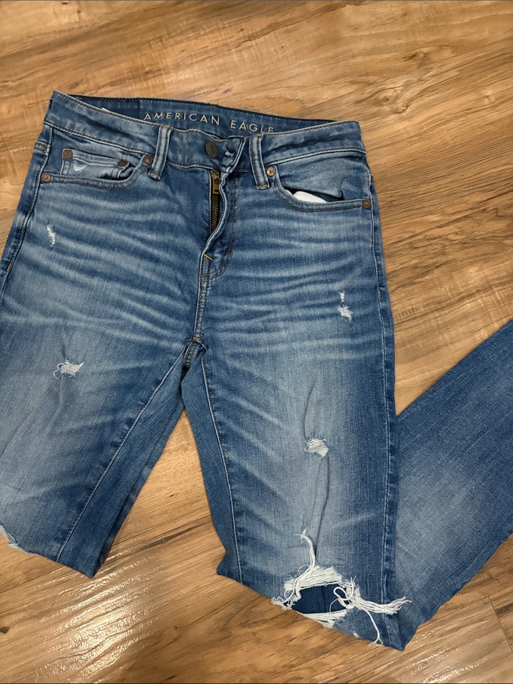 American Eagle Outfitters Distressed Medium Blue Skinny Jeans